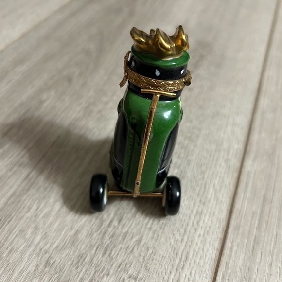 Limoges France Trinket Box Green Porcelain Golf Bag w/Clubs. No chips/cracks. - Picture 2 of 8